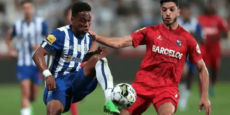 深圳男篮训练开放日；赛后战术微调引欢呼；葡超在即；轮换策略成焦点的简单介绍-AYX SPORTS